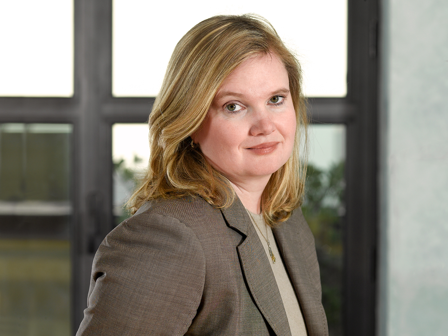 This is a profile image of Katya Défossez